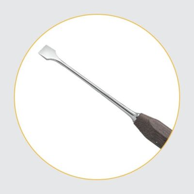 Osteotomes / Elevators & Retractors