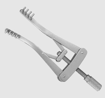 Alms Retractor